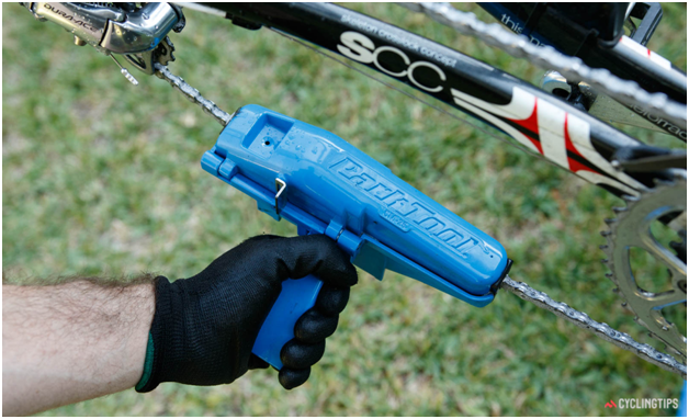 cleaning your bike chain